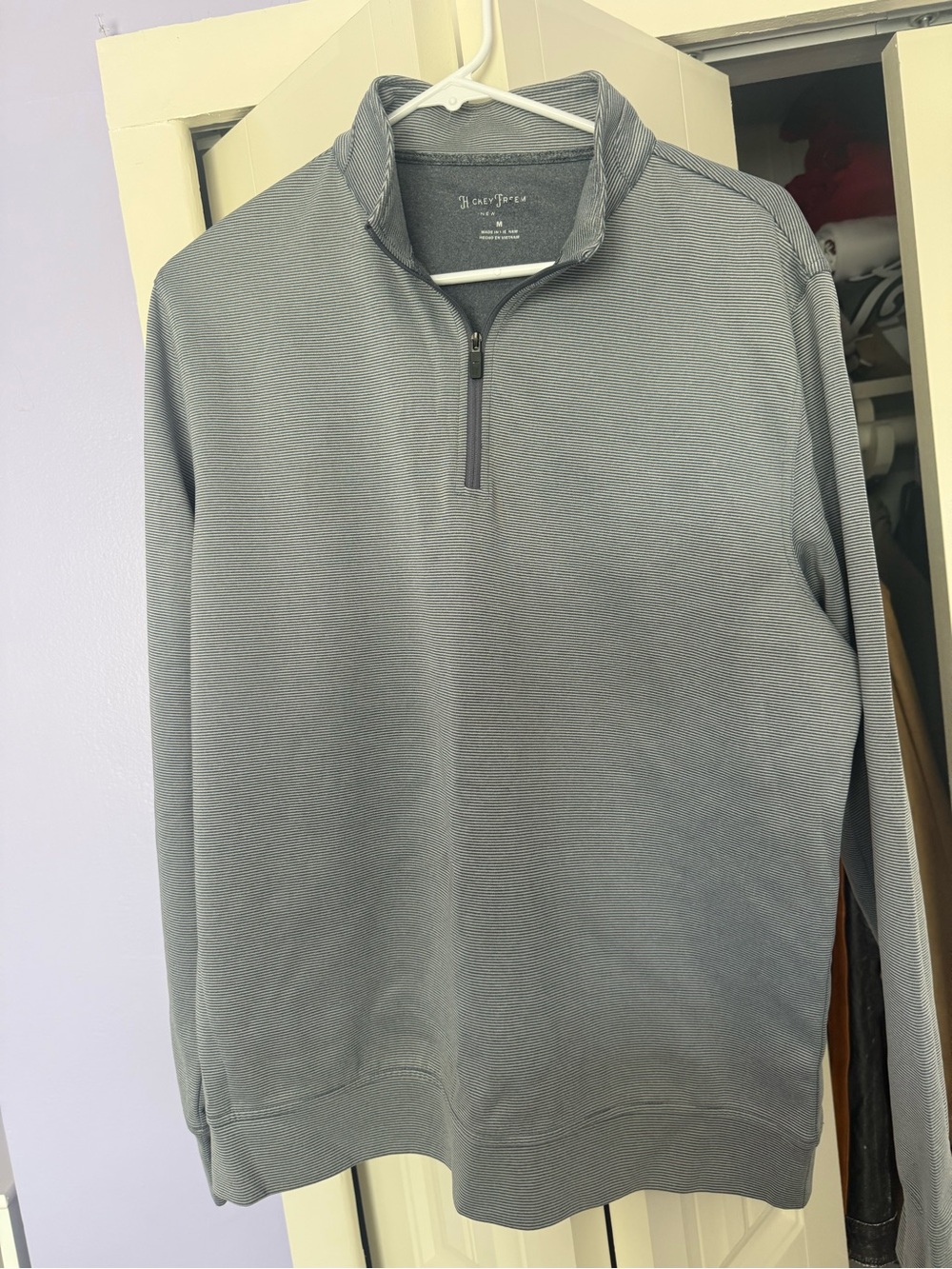 Hickey Freeman EUC Men's Light Gray Quarter-Zip Sweater